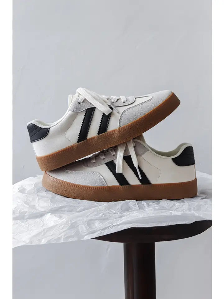 Lace Up Sneaker