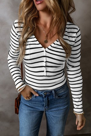 V-neck long sleeve stripe