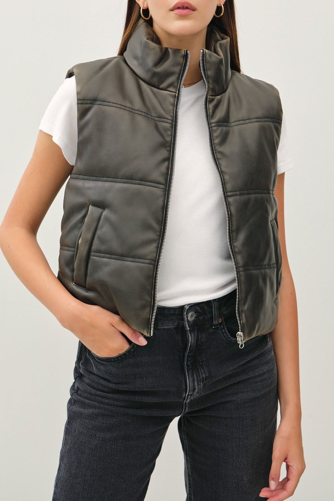 Vest puffer faux leather